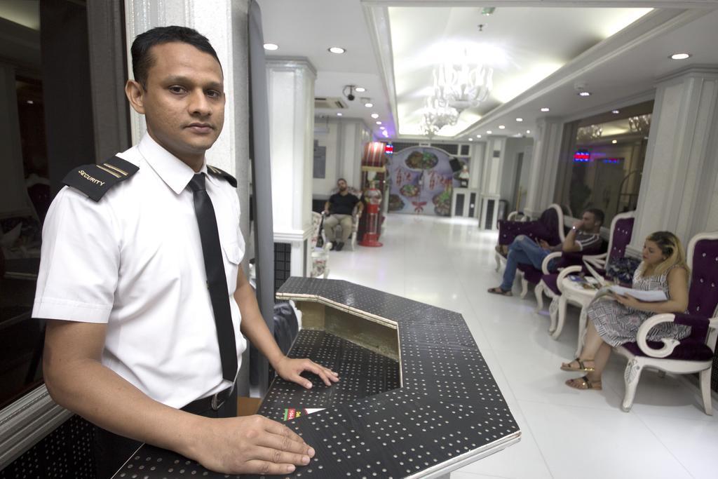 White Fort Hotel Dubai Luaran gambar